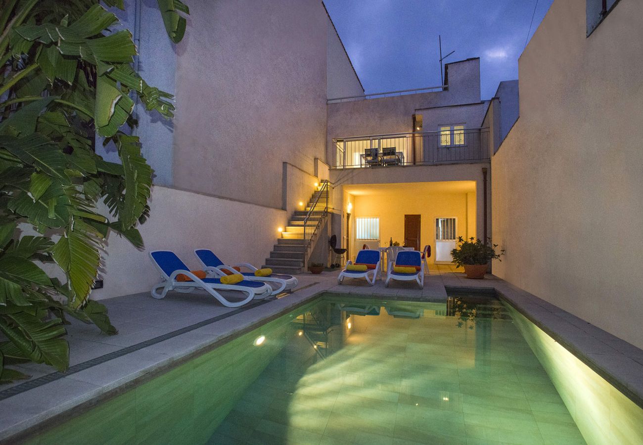  In Pollensa village, private pool, ping-pong for 4 persons